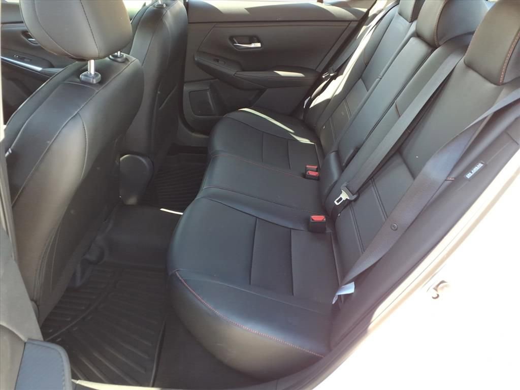 Used 2024 Nissan Sentra SR w/ SR Premium Package image 14