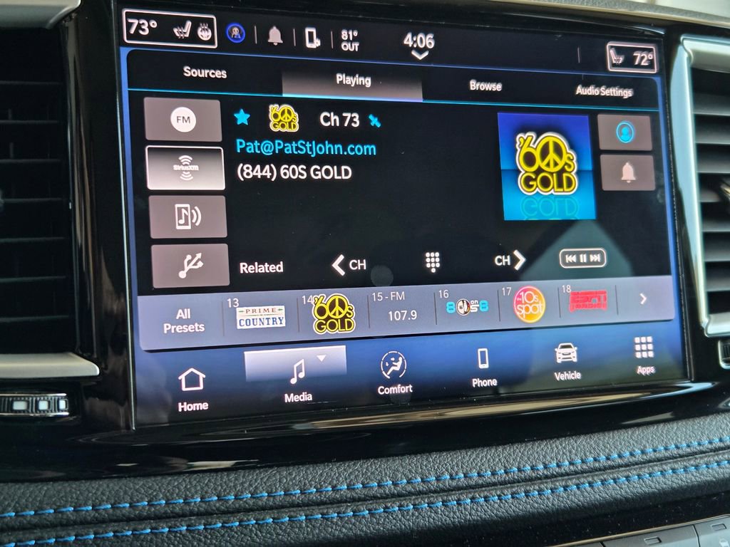 Used 2021 Chrysler Pacifica Touring-L FWD image 3