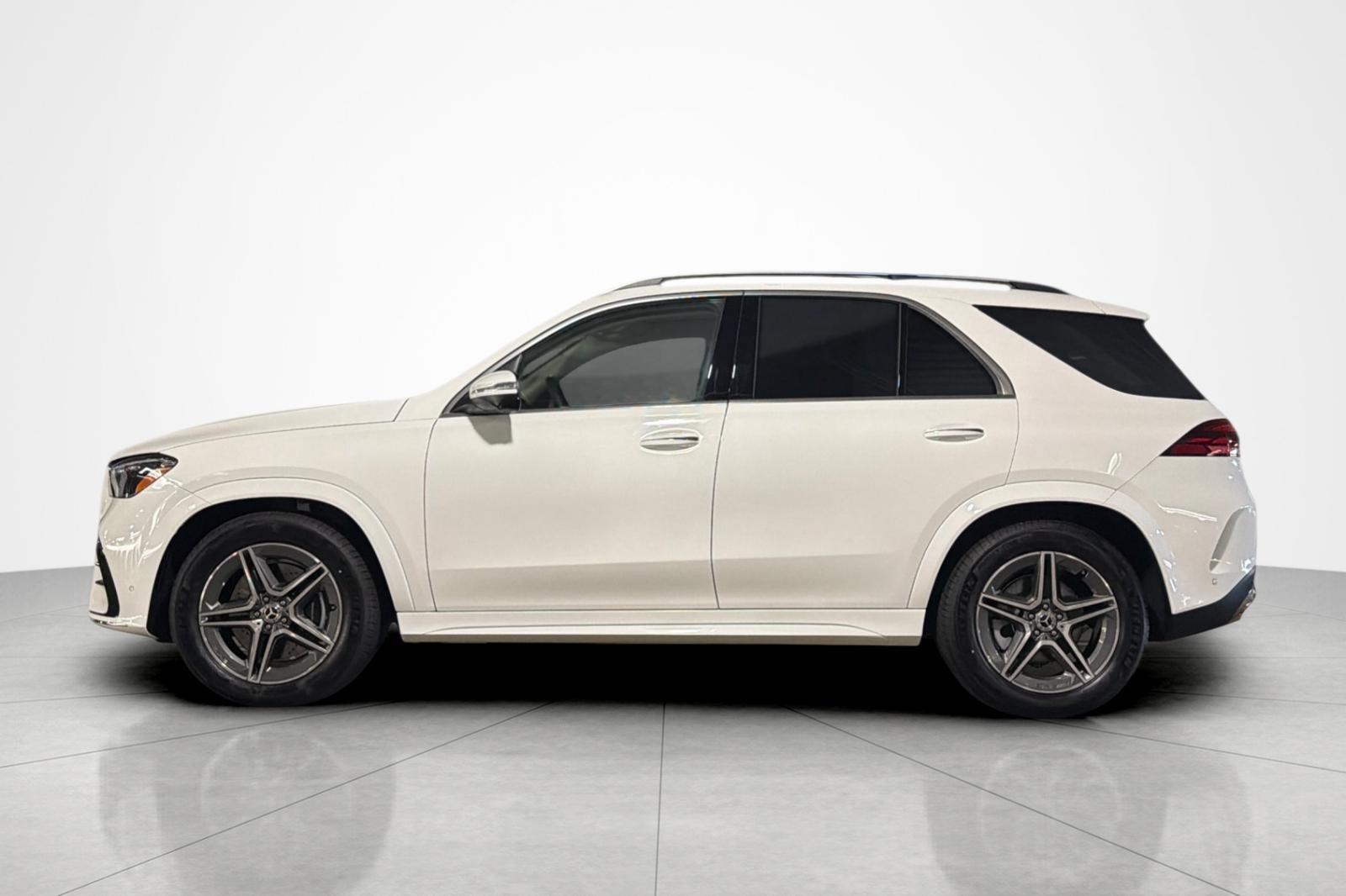 New 2026 Mercedes-Benz GLE 450 4MATIC image 2
