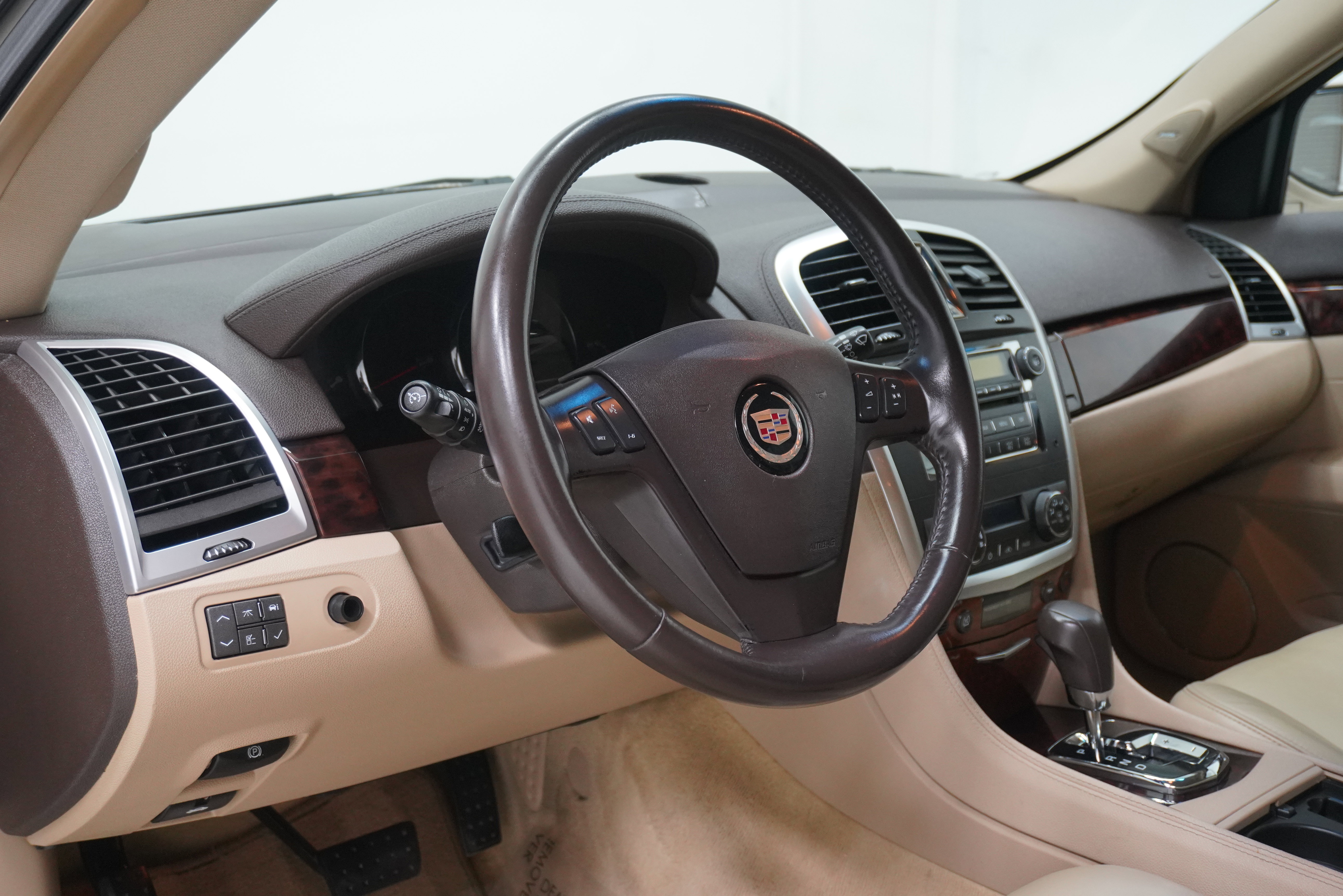 Used 2007 Cadillac SRX image 9