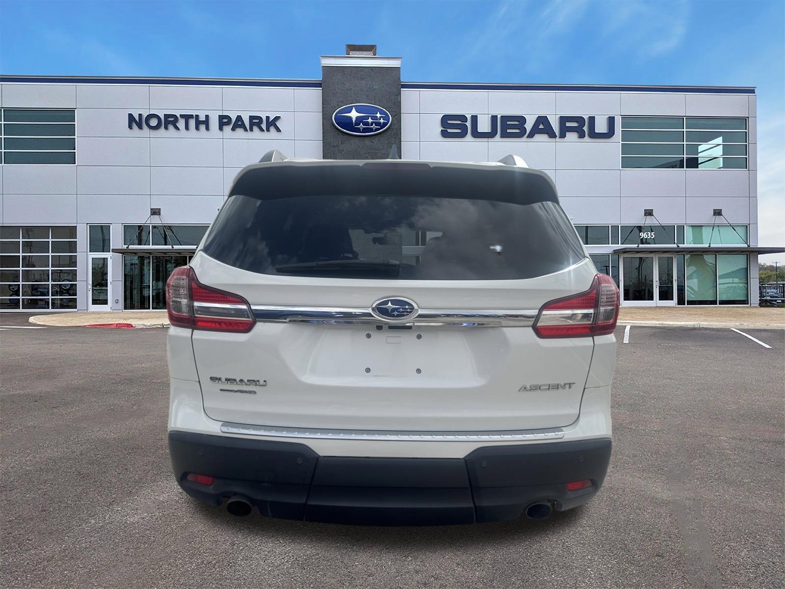 Used 2020 Subaru Ascent Premium w/ Convenience Package image 4