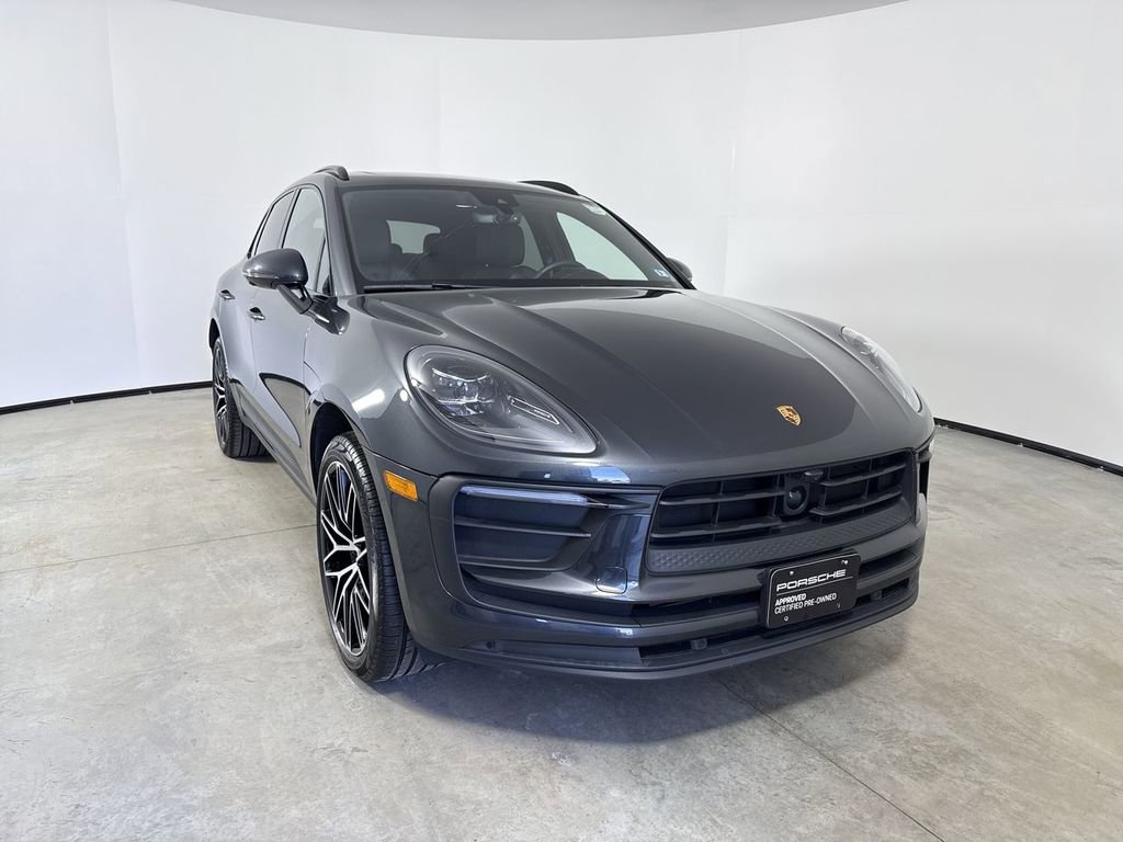 Certified 2024 Porsche Macan Turbo image 9