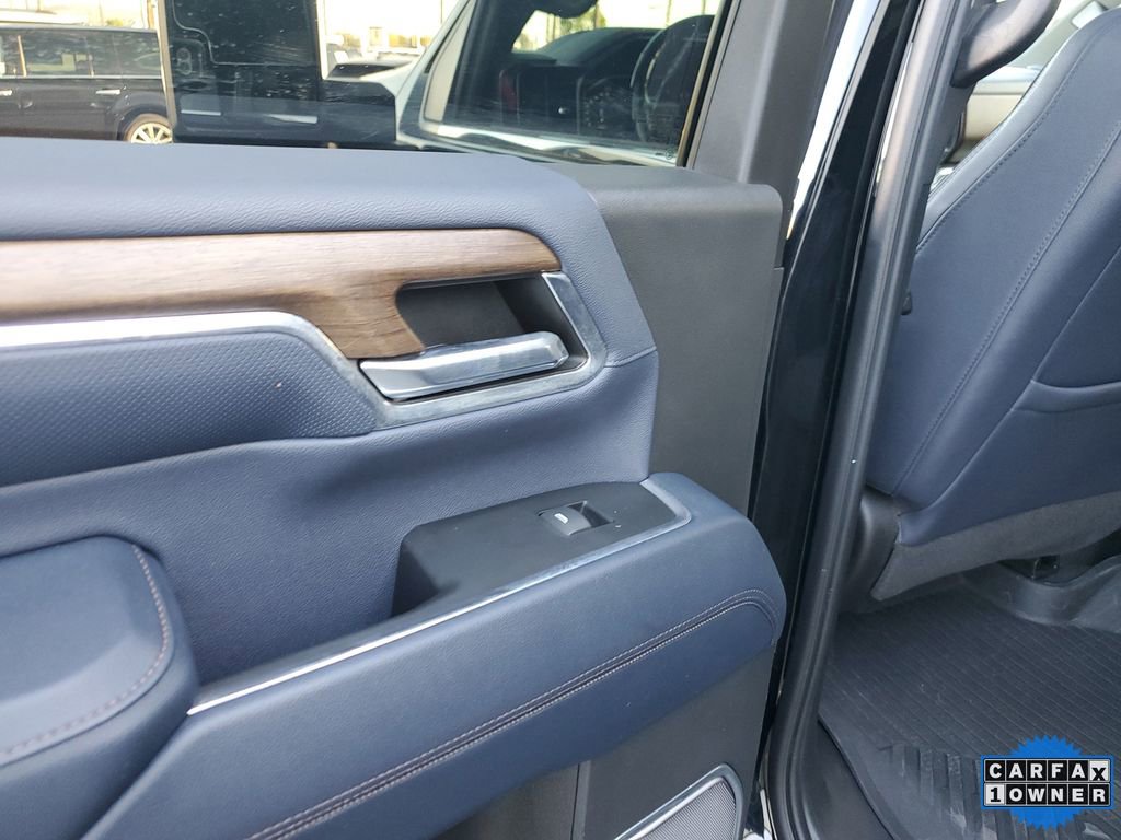 Used 2024 Chevrolet Silverado 2500 High Country w/ High Country Premium Package image 16