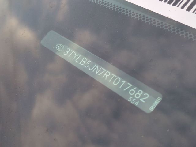 Used 2024 Toyota Tacoma TRD Off-Road image 8