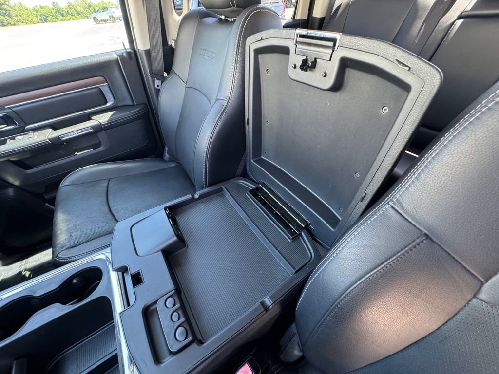 Used 2017 RAM 1500 Laramie w/ Convenience Group AWD/4WD image 29