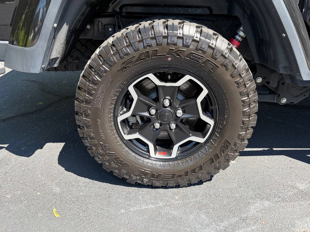 Used 2022 Jeep Gladiator Rubicon w/ LED Lighting Group AWD/4WD image 31