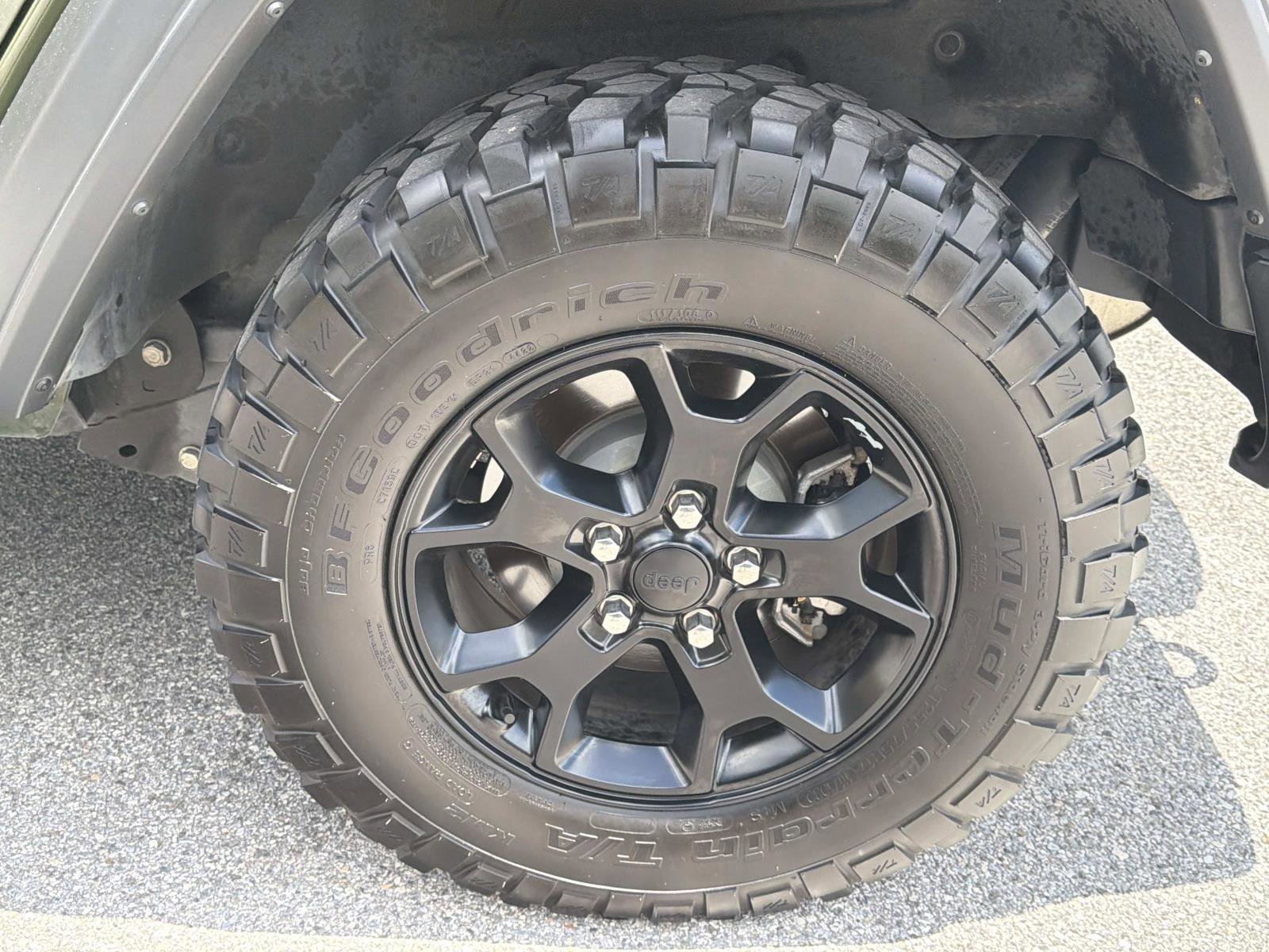 Used 2023 Jeep Wrangler Unlimited Sport AWD/4WD image 11