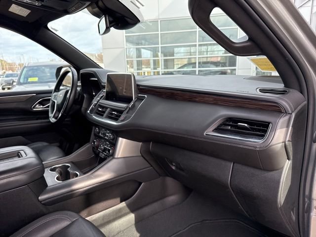 Used 2023 Chevrolet Suburban LT image 34