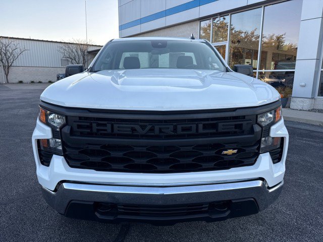 Used 2025 Chevrolet Silverado 1500 W/T RWD image 9