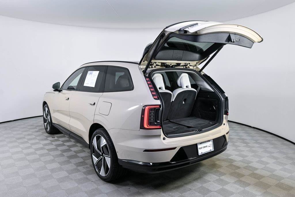 Certified 2025 Volvo EX90 Ultra AWD/4WD image 35