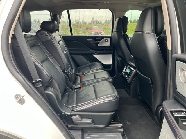 Used 2020 Lincoln Aviator Reserve w/ Equipment Group 202A image 14