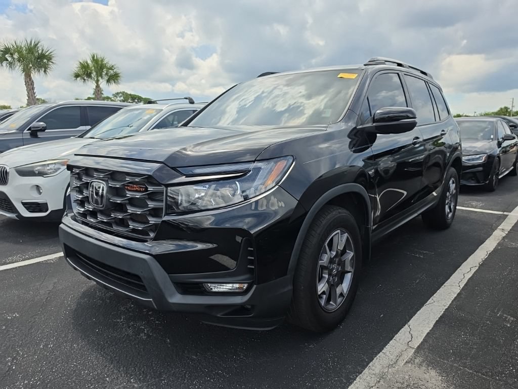 Used 2023 Honda Passport TrailSport image 4