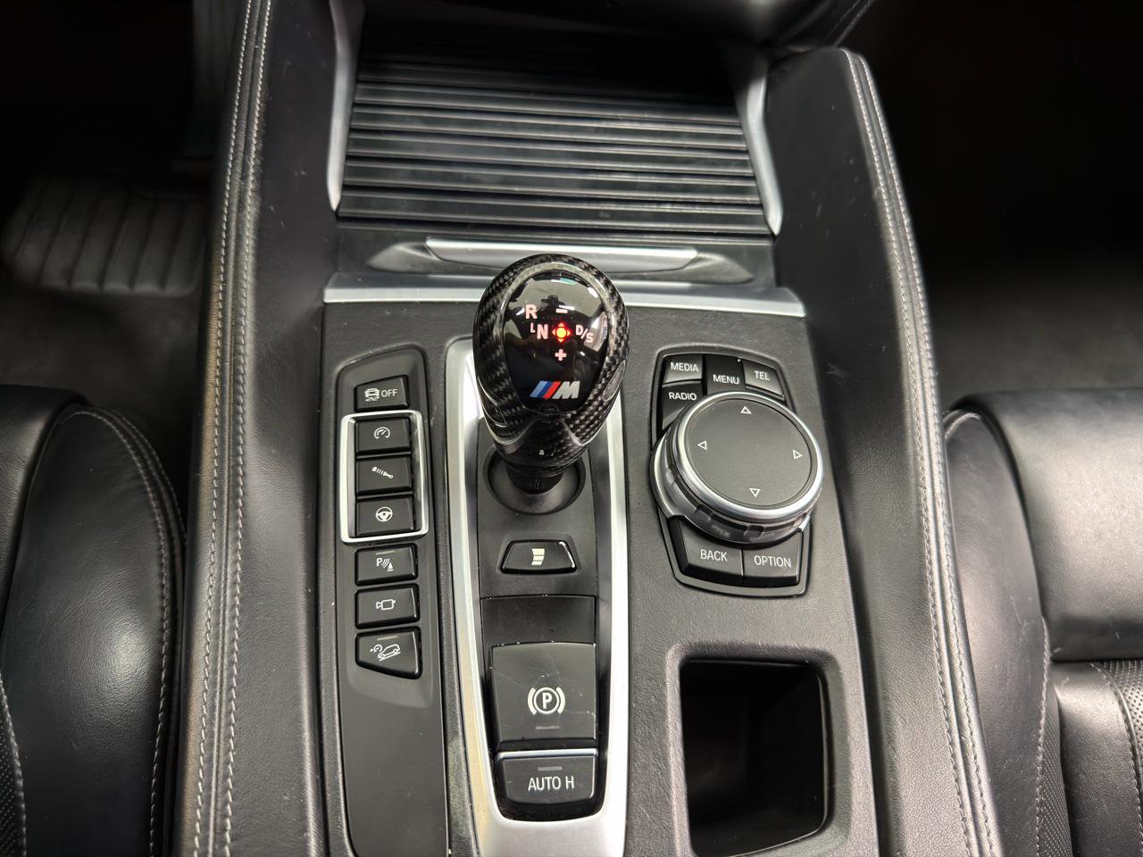 Used 2015 BMW X5 M w/ Premium Package image 21