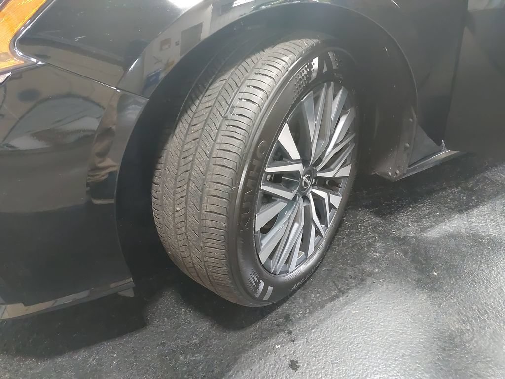 Certified 2025 Nissan Altima 2.5 SV FWD image 32