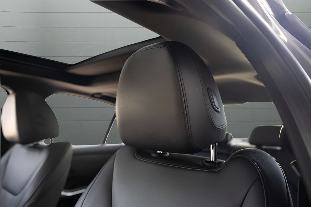 Used 2020 BMW M340i RWD image 46