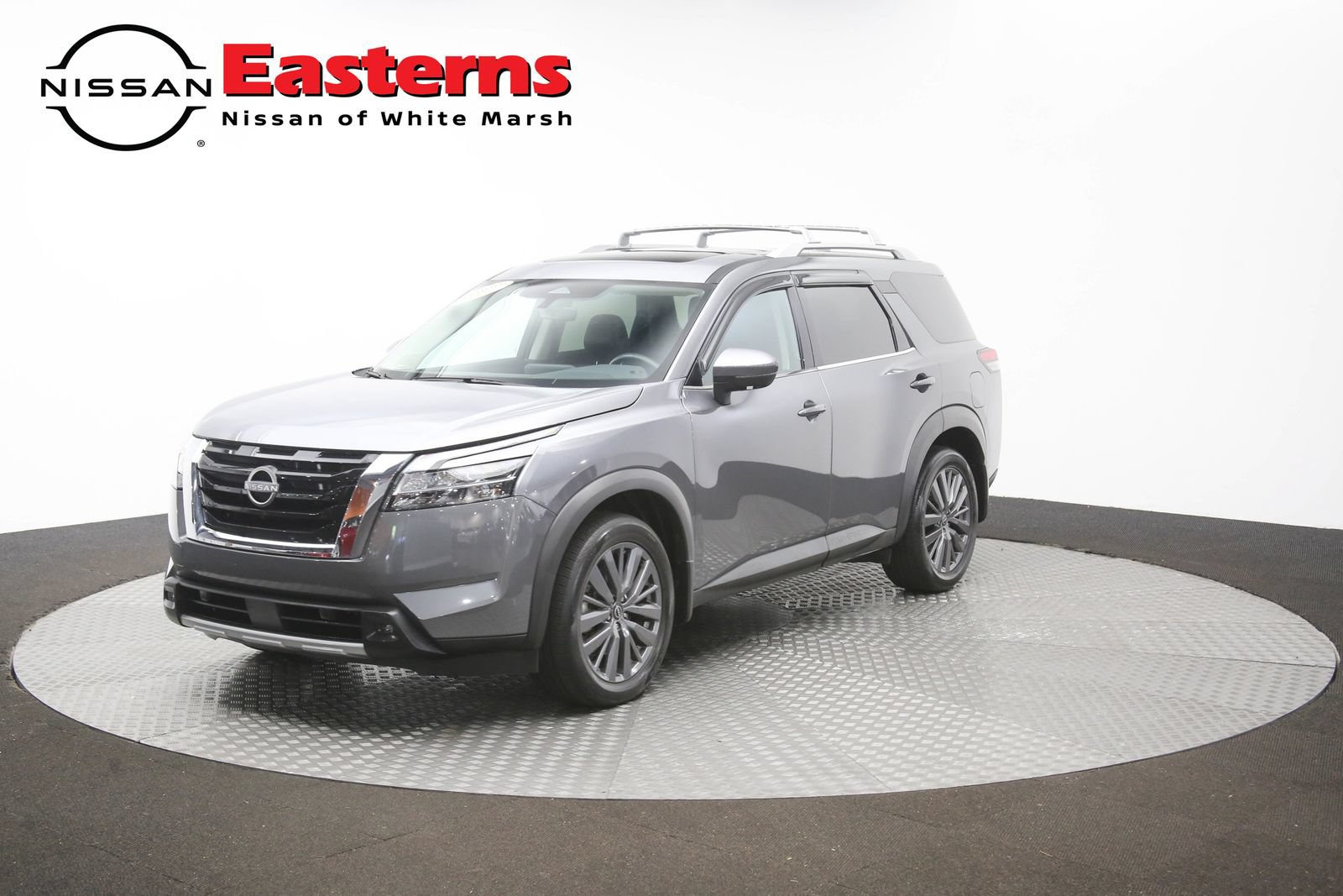 Used 2024 Nissan Pathfinder SL AWD/4WD image 55