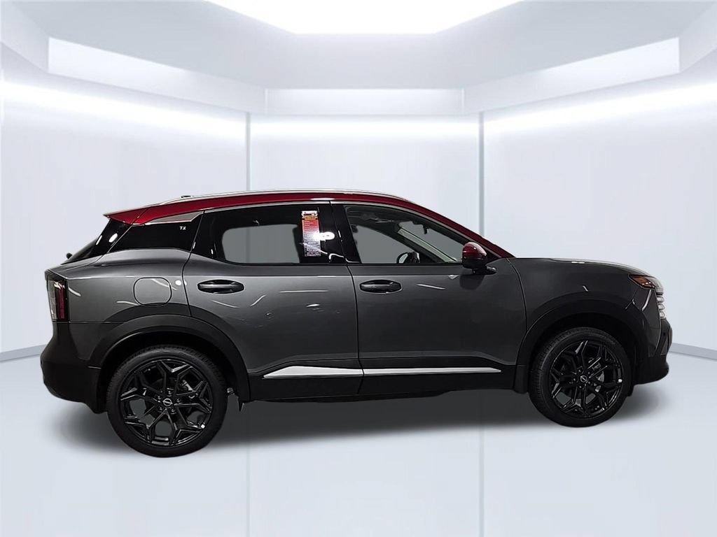 New 2026 Nissan Kicks SR w/ SR Premium Package AWD/4WD image 7