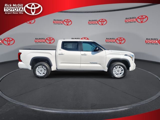 New 2026 Toyota Tundra SR5 w/ SR5 Premium Package AWD/4WD image 9