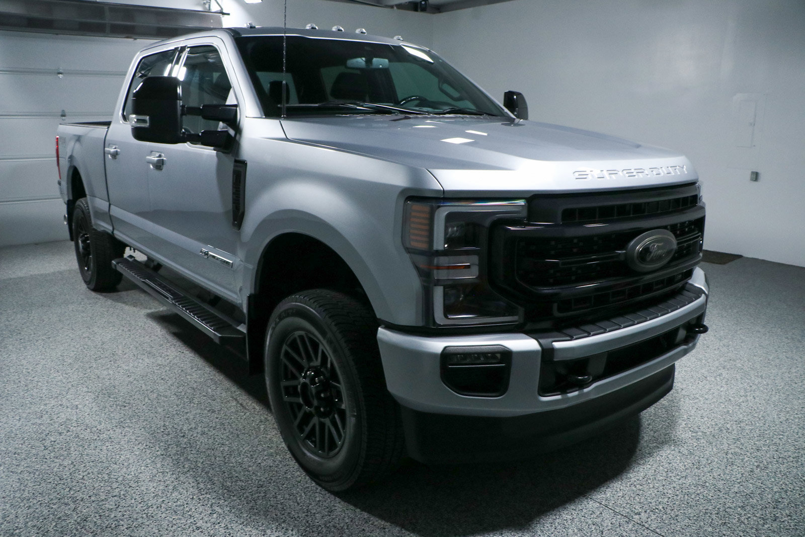 Used 2022 Ford F250 Lariat w/ Black Appearance Package image 5