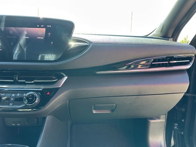 Used 2025 Buick Envista Sport Touring image 42