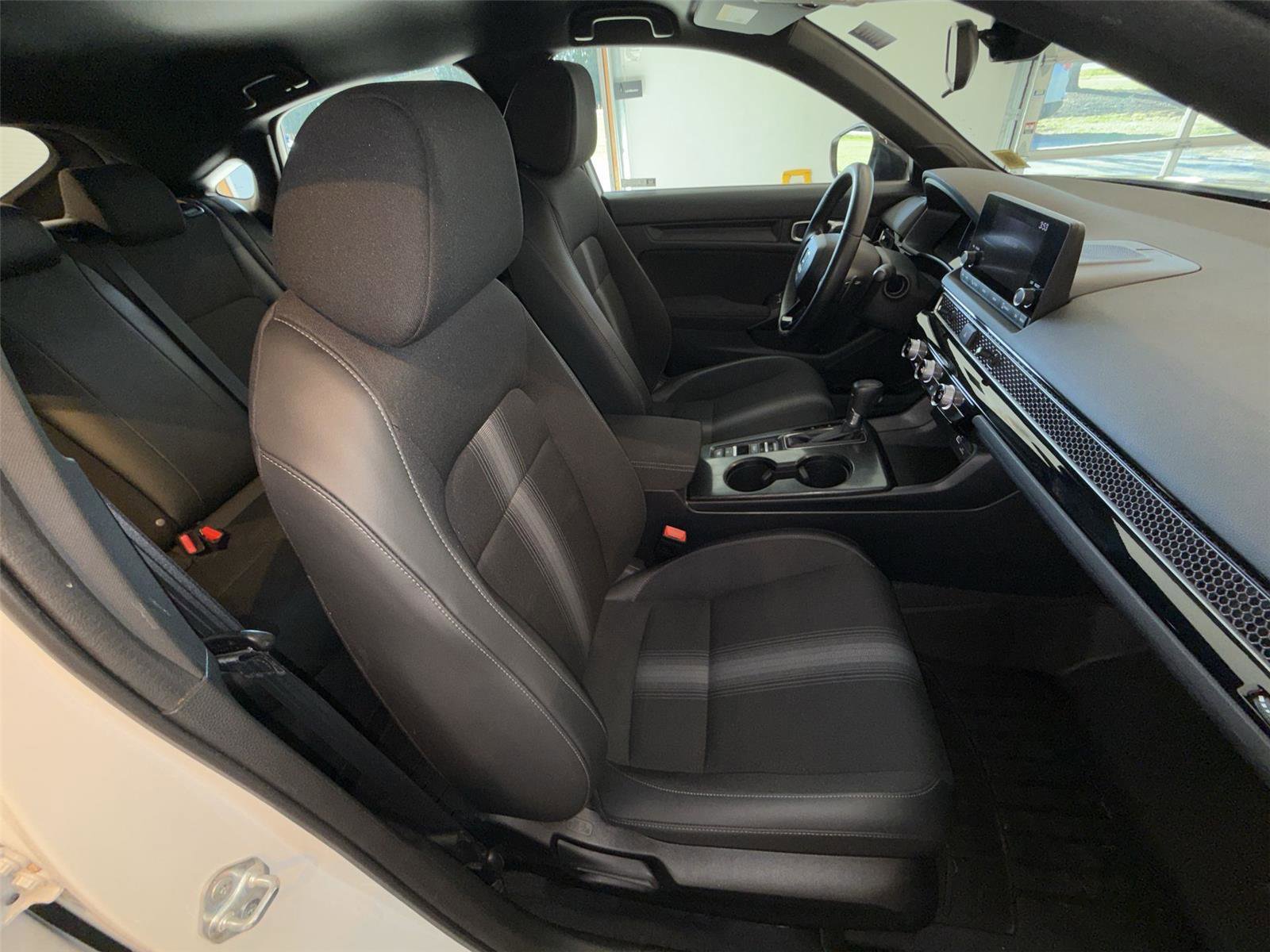 Used 2023 Honda Civic Sport image 25