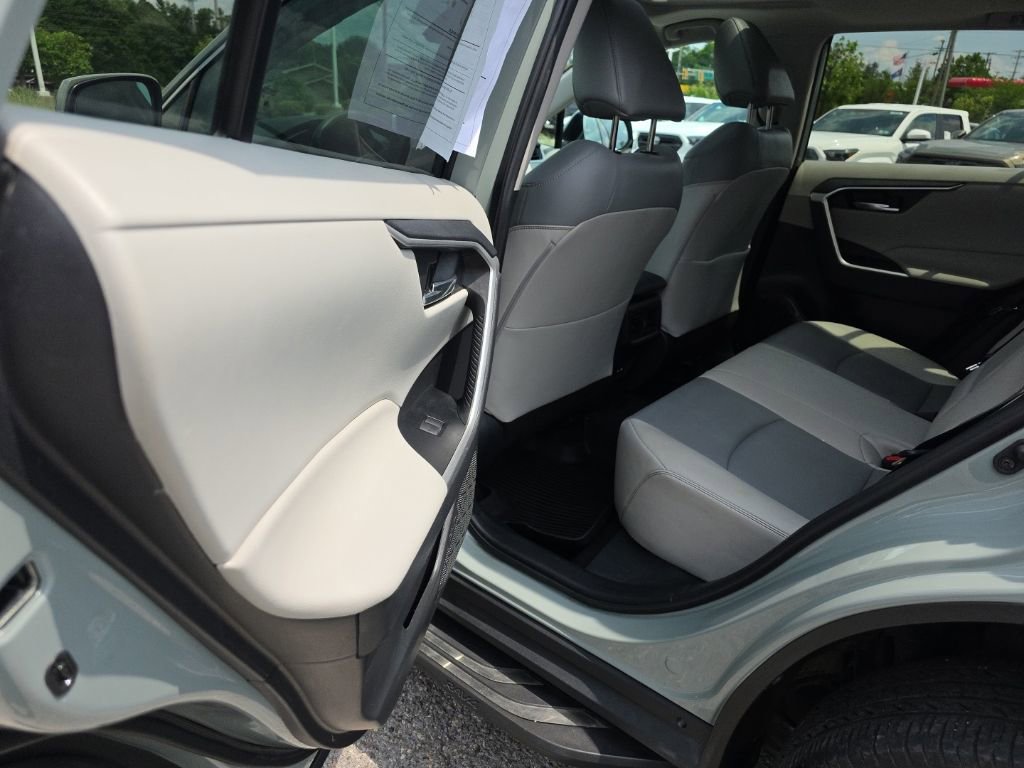 Certified 2021 Toyota RAV4 XLE Premium AWD/4WD image 12