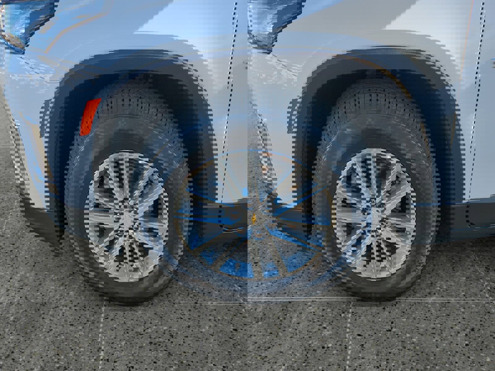 Used 2023 Chevrolet Traverse LT image 14