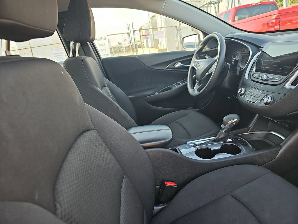 Used 2024 Chevrolet Malibu LT FWD image 10