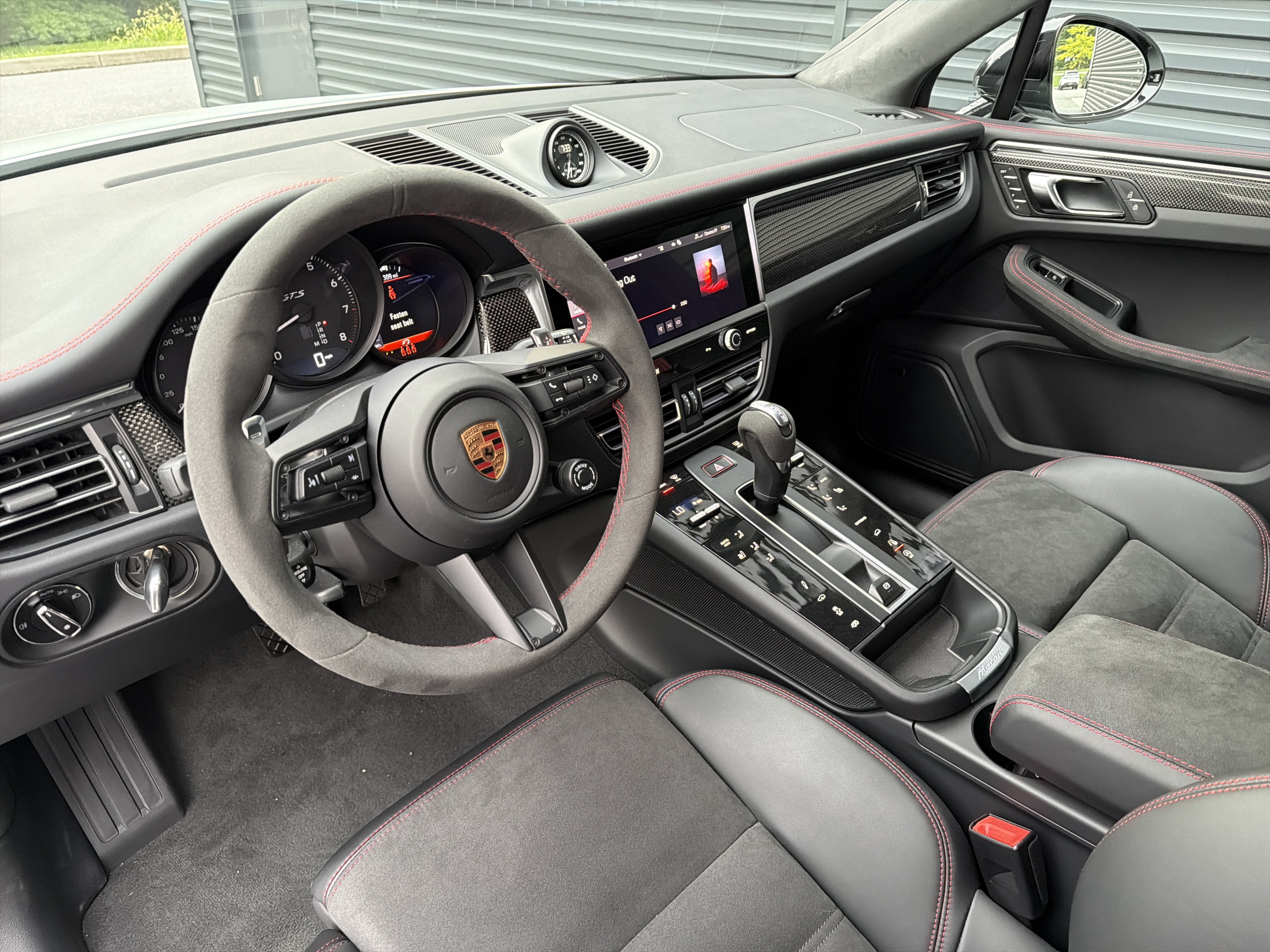 New 2026 Porsche Macan GTS AWD/4WD image 10