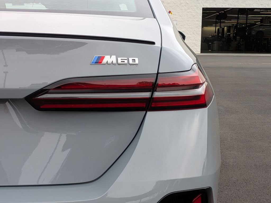 New 2025 BMW i5 M60 image 27