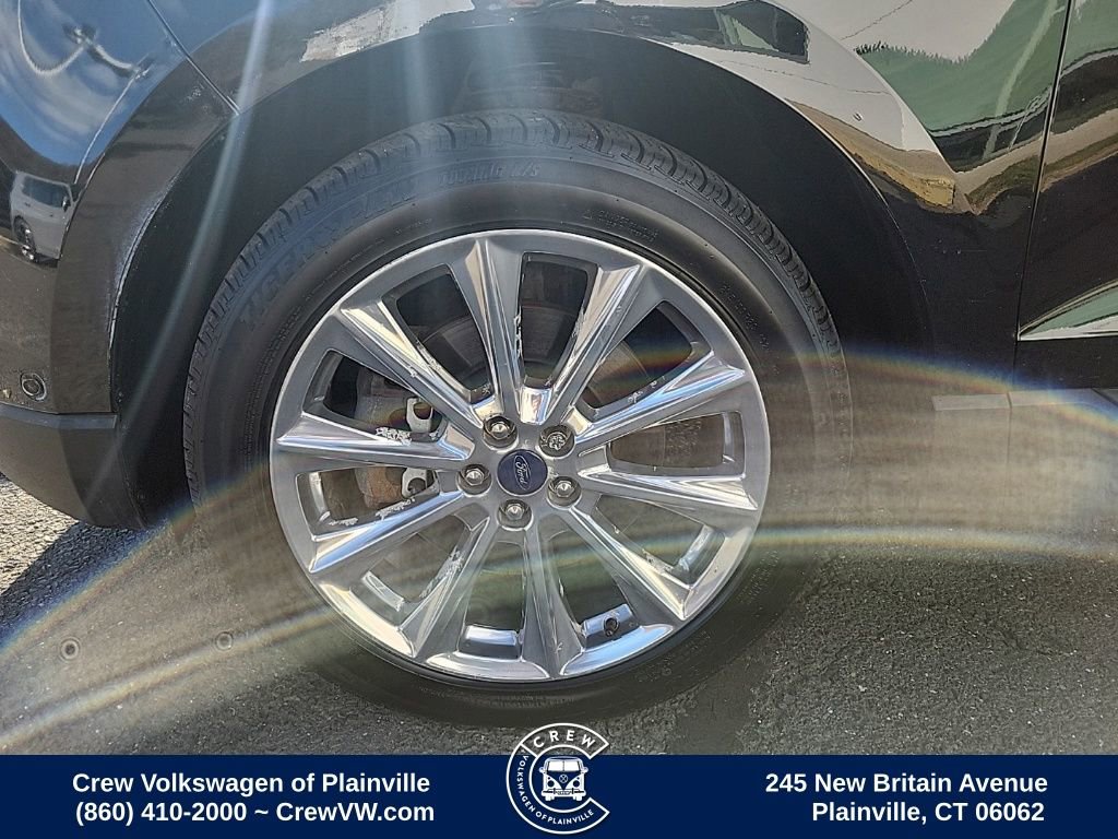 Used 2018 Ford Edge Titanium w/ Equipment Group 302A image 17