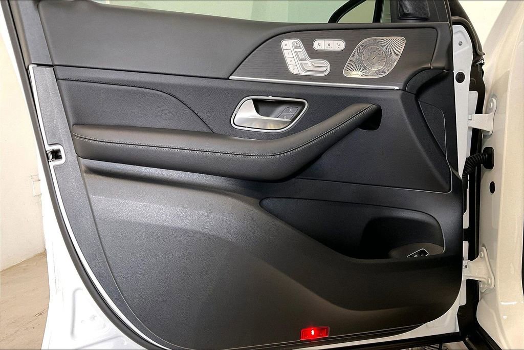 Used 2026 Mercedes-Benz GLS 450 GLS 450 image 21