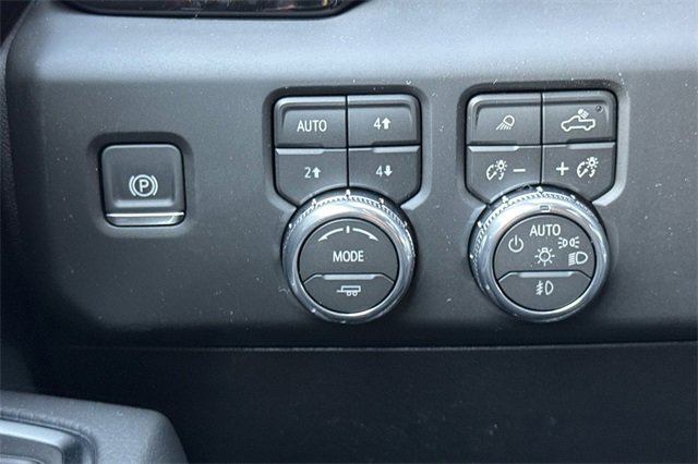 New 2026 GMC Sierra 3500 Denali w/ Denali Reserve Package image 31