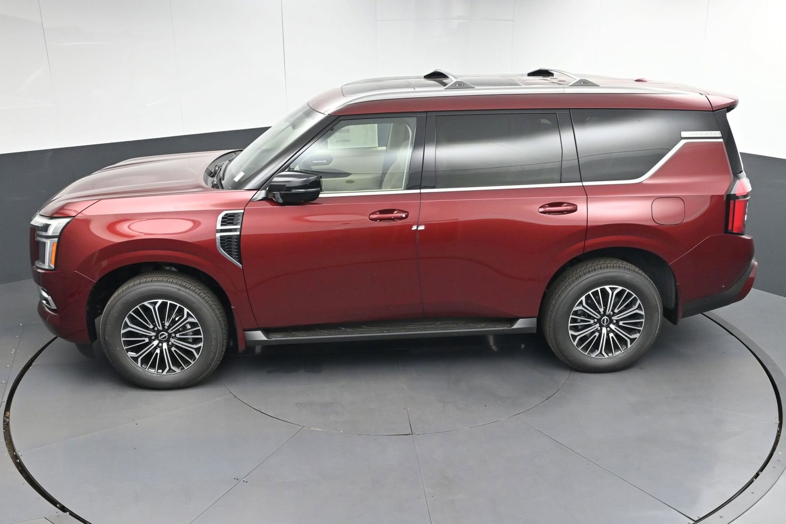 New 2025 Nissan Armada Platinum AWD/4WD image 39