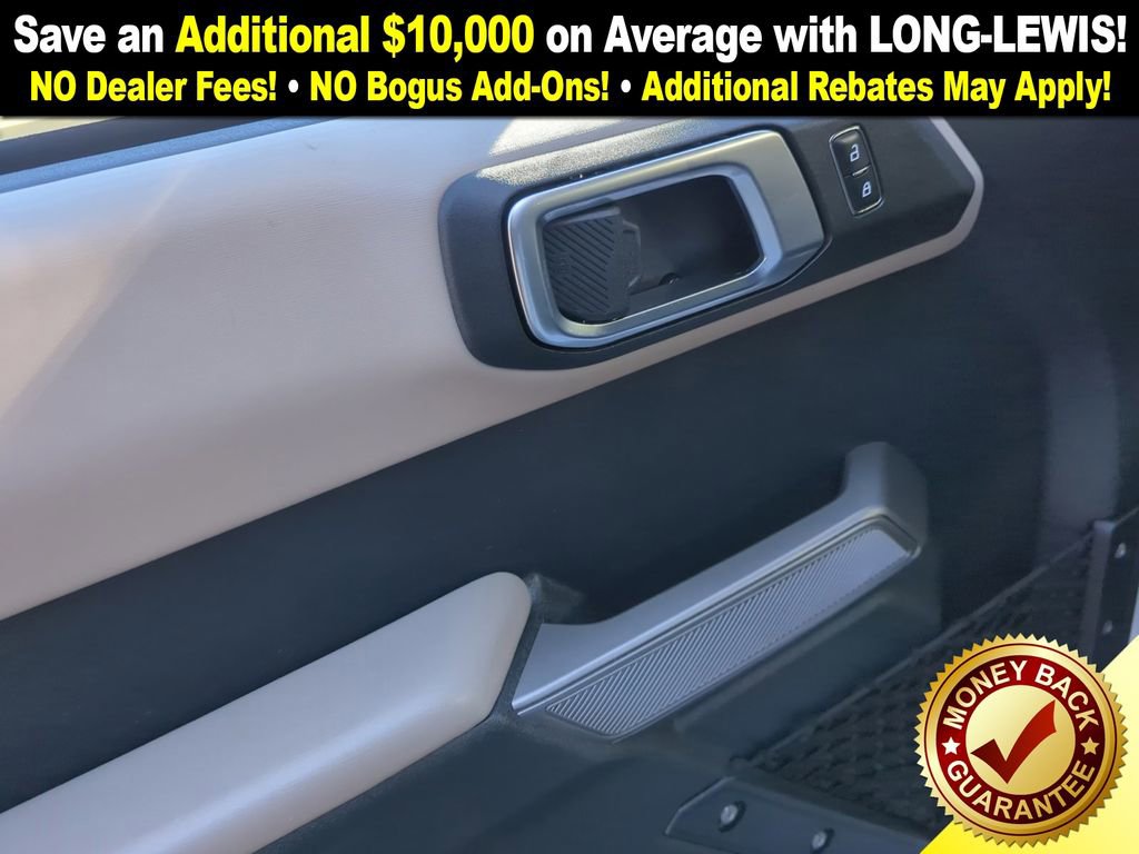 Used 2023 Ford Bronco Wildtrak image 16