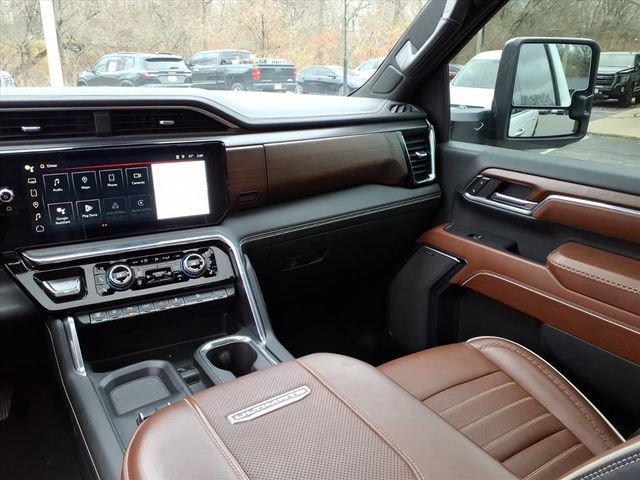 Used 2024 GMC Sierra 2500 Denali Ultimate image 27