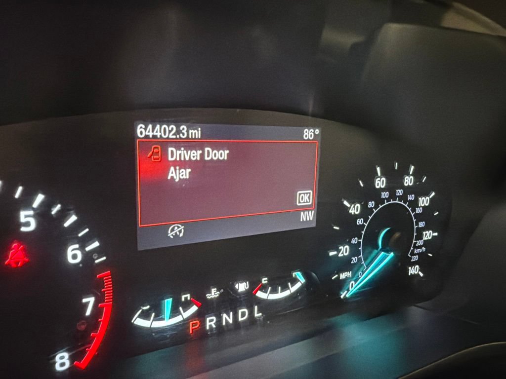 Used 2021 Ford Escape SE FWD image 3