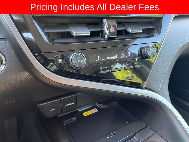 Used 2024 Toyota Camry XSE FWD image 30
