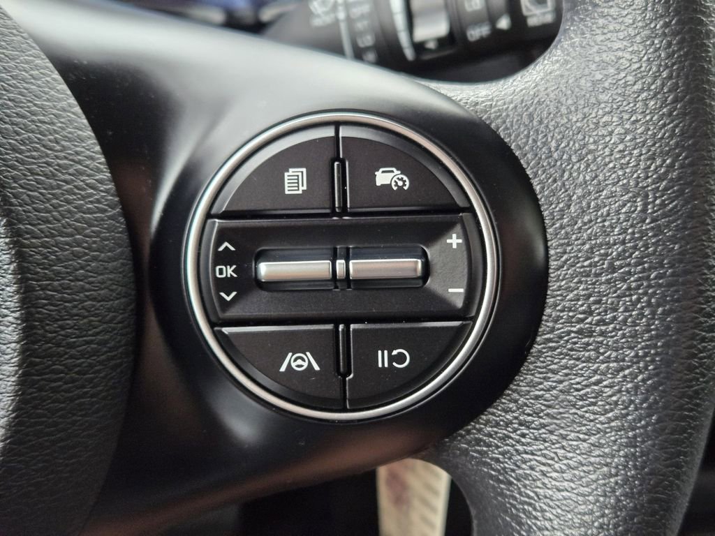 Certified 2023 Kia Soul LX w/ LX Technology Package FWD image 28