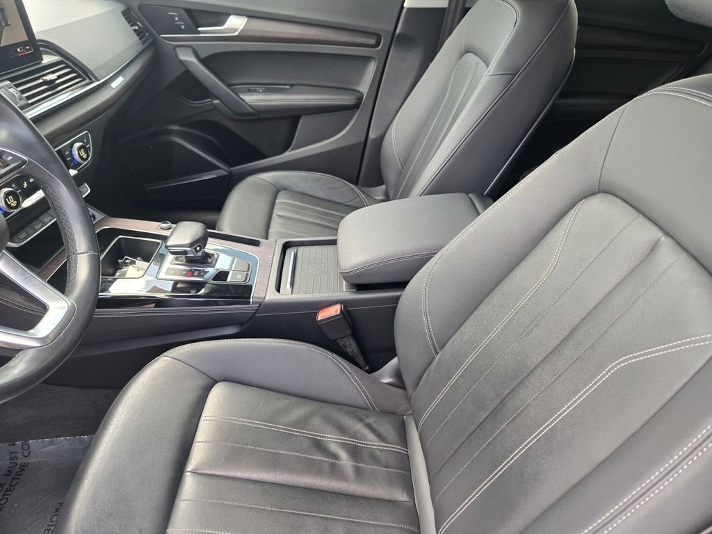 Used 2021 Audi Q5 2.0T Premium Plus w/ Premium Plus Package AWD/4WD image 12