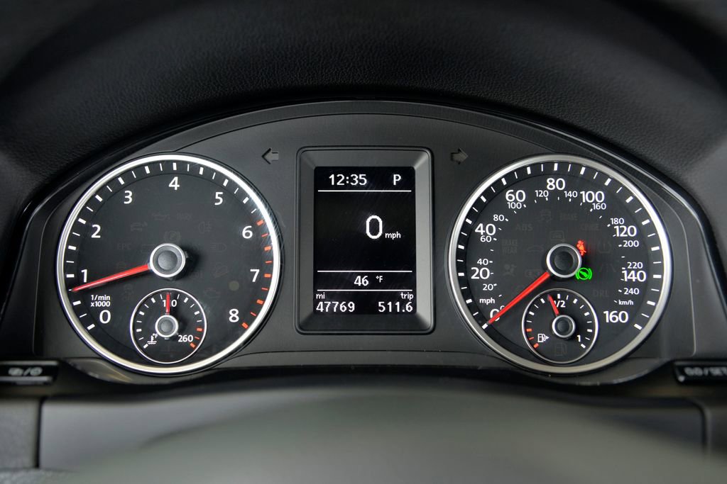 Used 2017 Volkswagen Tiguan S image 21