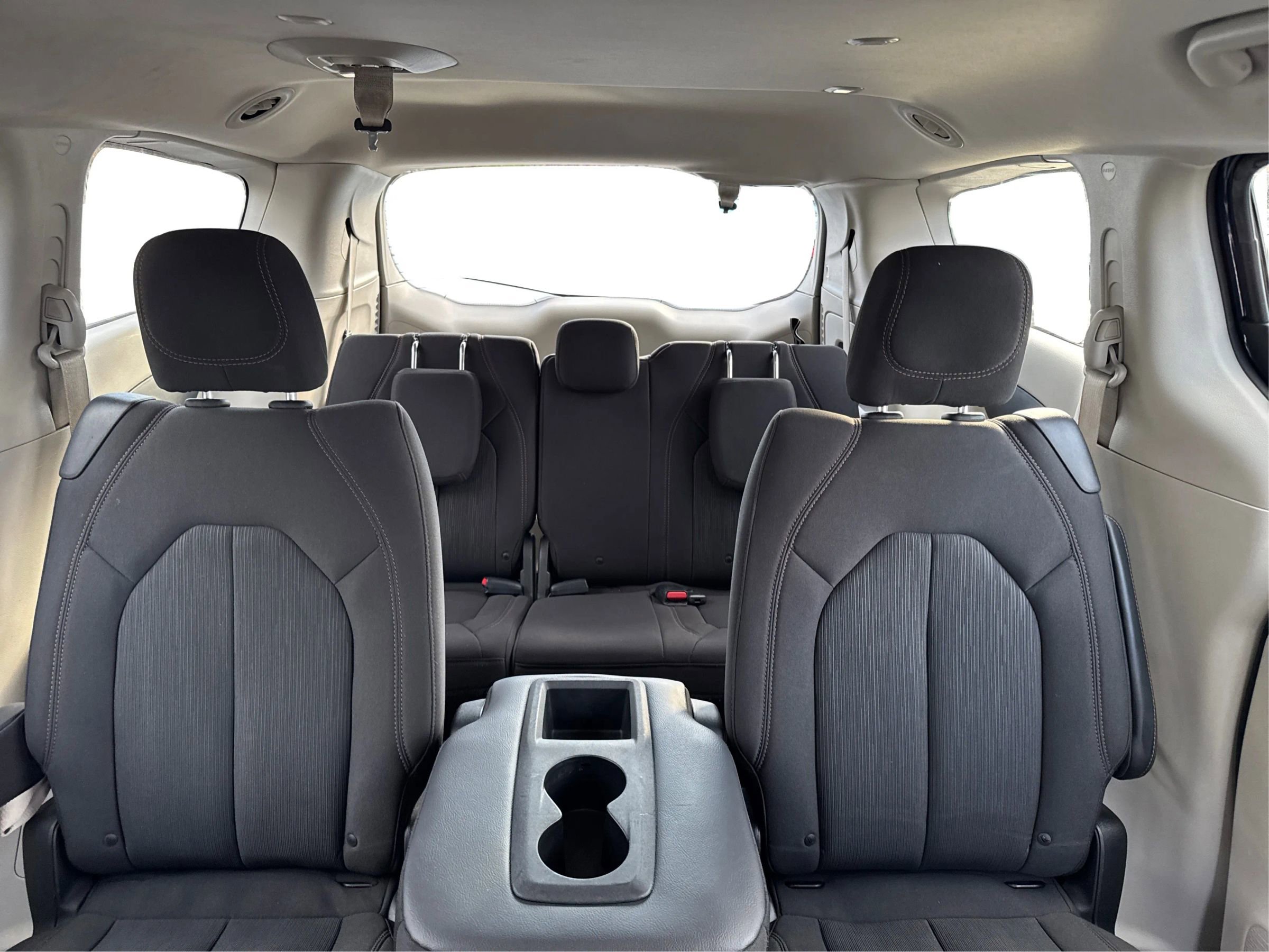 Used 2019 Chrysler Pacifica Touring Plus image 18