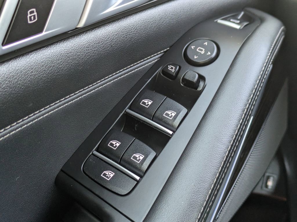 Used 2025 BMW X5 xDrive50e image 26