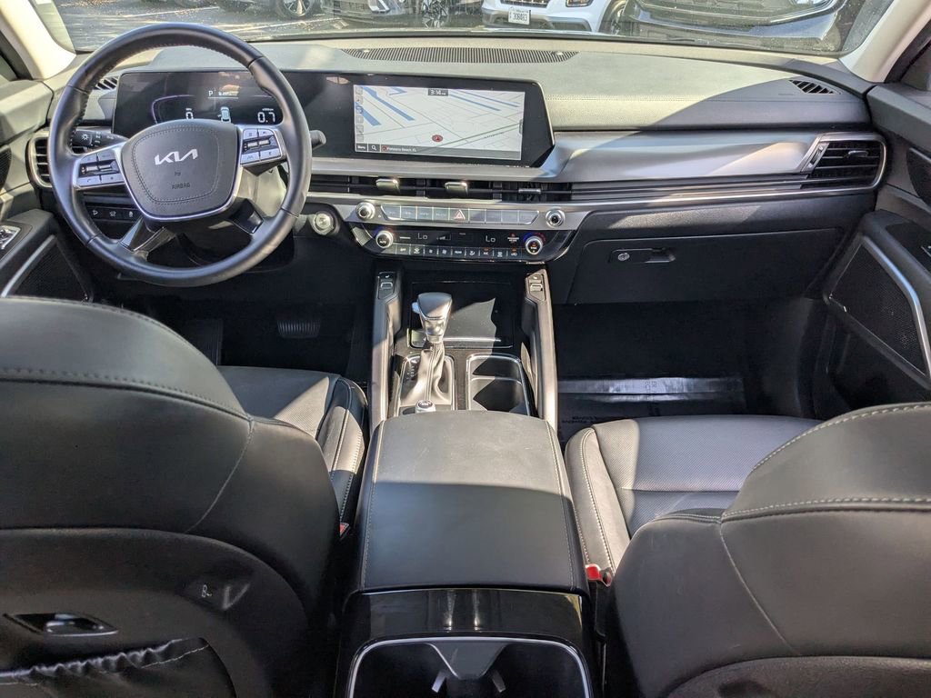 Used 2025 Kia Telluride S image 29