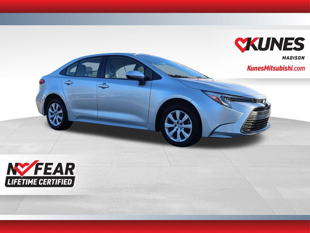 Used 2025 Toyota Corolla LE