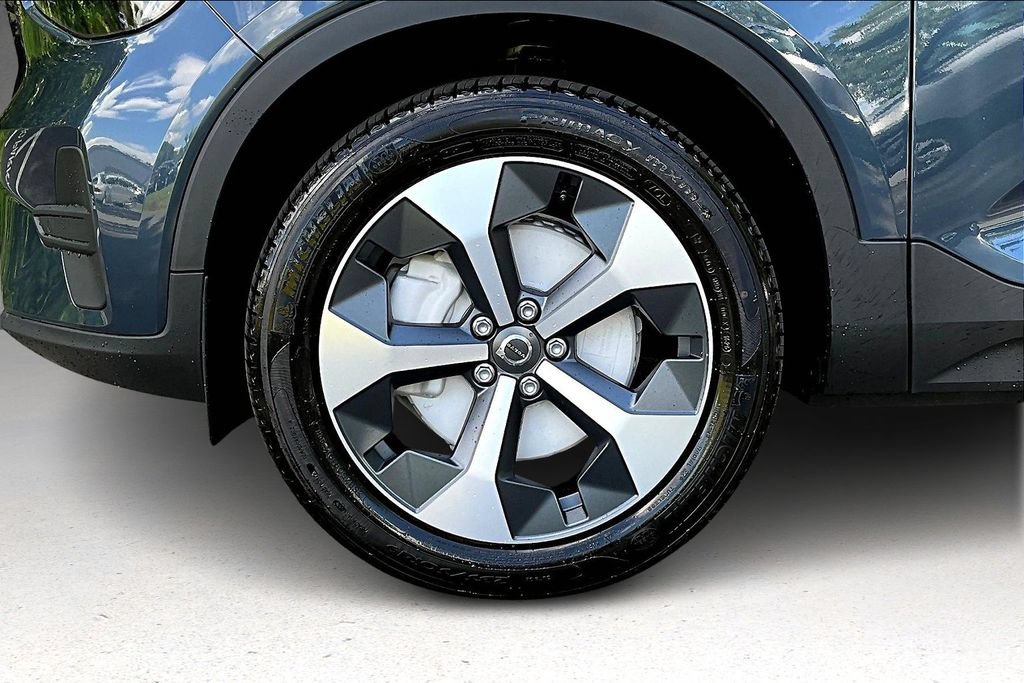 New 2026 Volvo XC40 B5 Core w/ Protection Package Premier AWD/4WD image 12