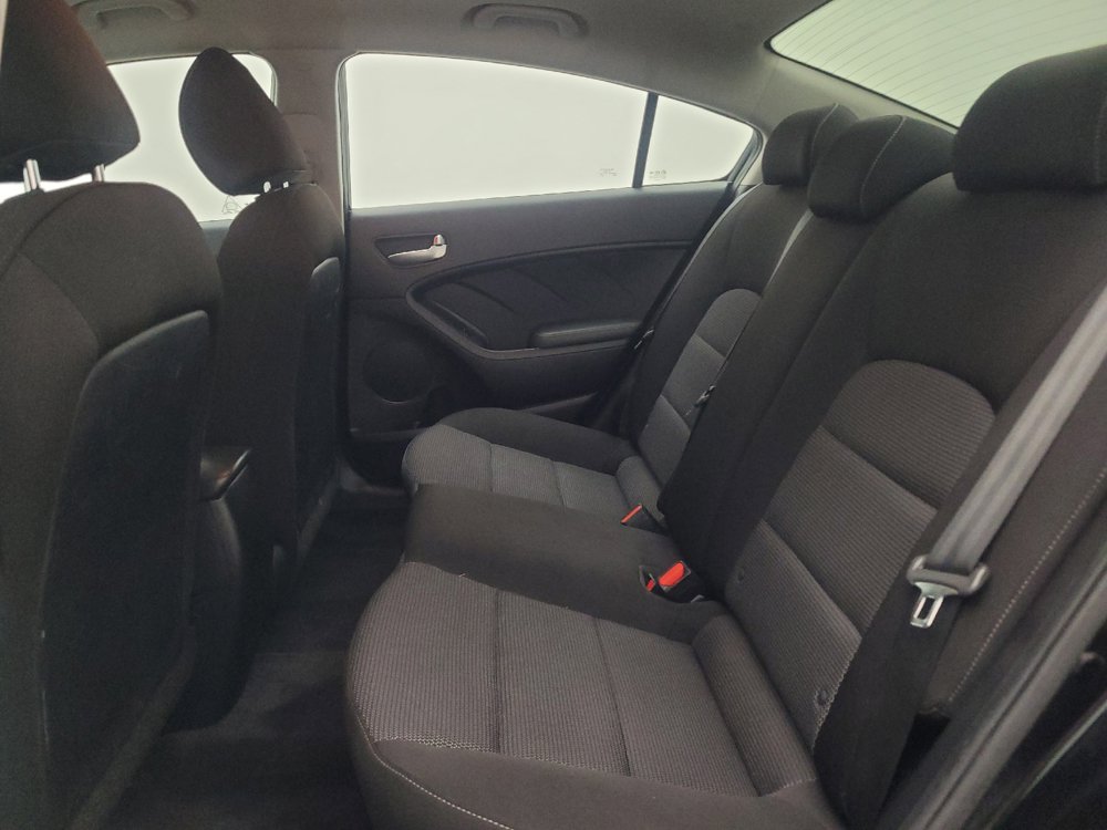 Used 2017 Kia Forte LX FWD image 18