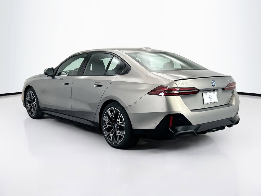 New 2026 BMW i5 eDrive40 w/ M Sport Package image 7