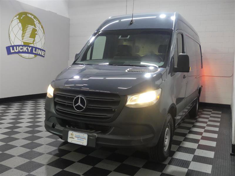 Used 2019 Mercedes-Benz Sprinter 144 image 3