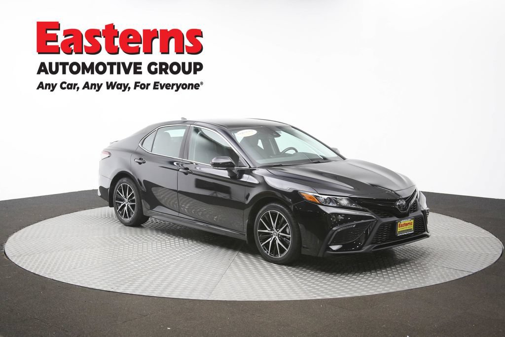 Used 2024 Toyota Camry SE w/ Cold Weather Package FWD image 48